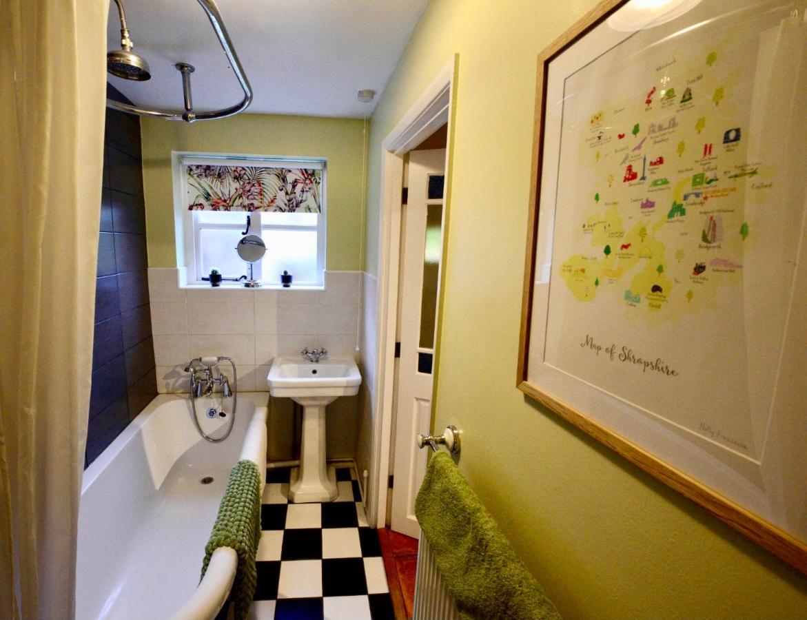 Victoria Cottage, *